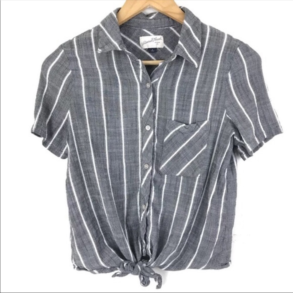 Universal Thread Gray Stripe Blouse Top